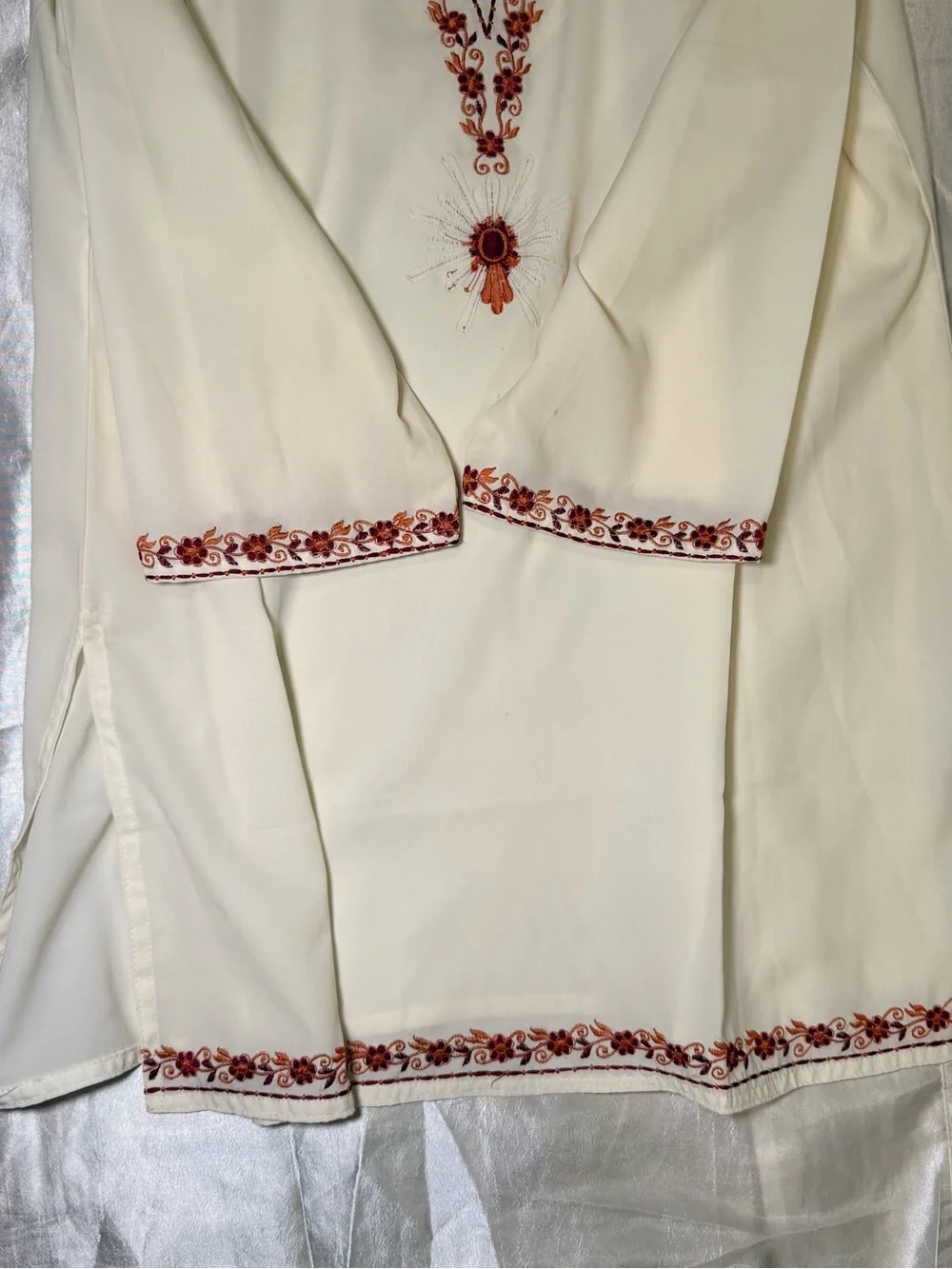 Only You Embroidered Beige Tunic Women Size XL 3/4 Sleeve V Neck Pullover Top